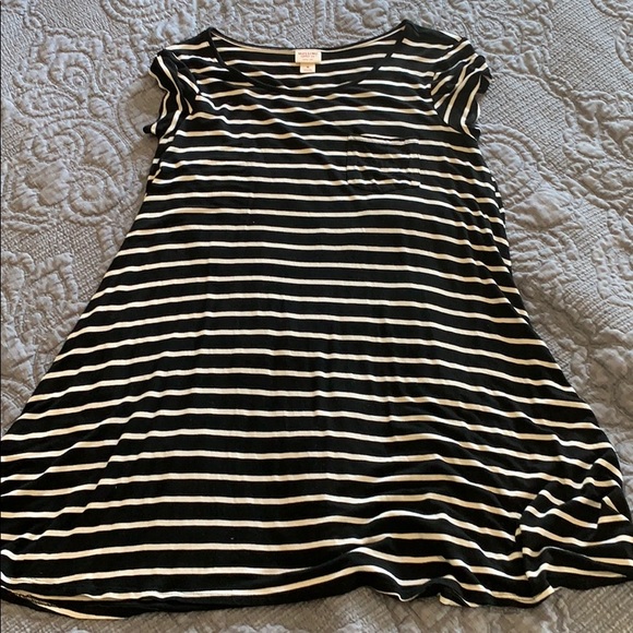 Black and white stripe swing dress - Picture 2 of 2
